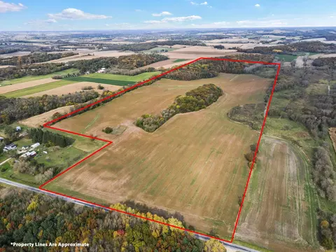 116 E Acres E Medina Rd, Marshall, WI 53559
