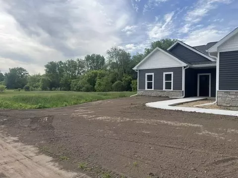 Exterior - 190 Deerrun Dr, Fall River, WI 53932 photo 2 of 9