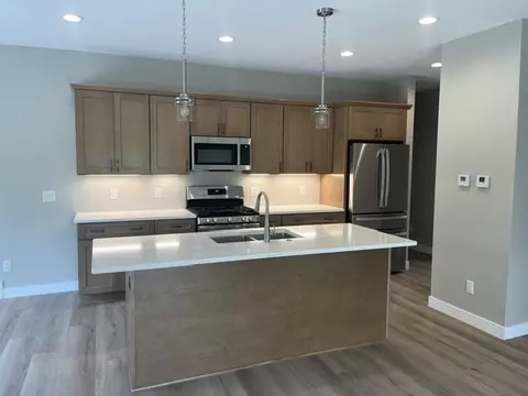 Kitchen - 190 Deerrun Dr, Fall River, WI 53932 photo 4 of 6