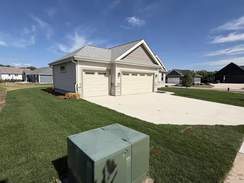 Exterior - 314 Summit Psge, Deerfield, WI 53531 photo 3 of 7