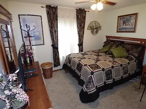 Bedroom - 1525 E Williams Dr, Beloit, WI 53511 photo 4 of 4