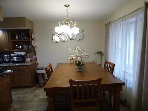 Dining - 1525 E Williams Dr, Beloit, WI 53511 photo 1 of 2