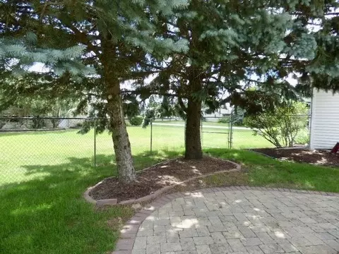 Exterior - 1525 E Williams Dr, Beloit, WI 53511 photo 12 of 18