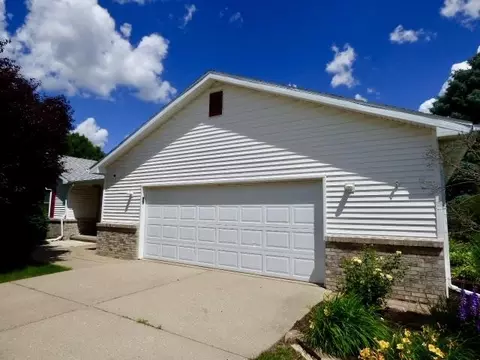 Exterior - 1525 E Williams Dr, Beloit, WI 53511 photo 1 of 18