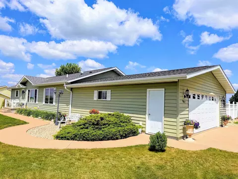 Exterior - 367 Highpointe Loop, Mcgregor, IA 52157 photo 3 of 8