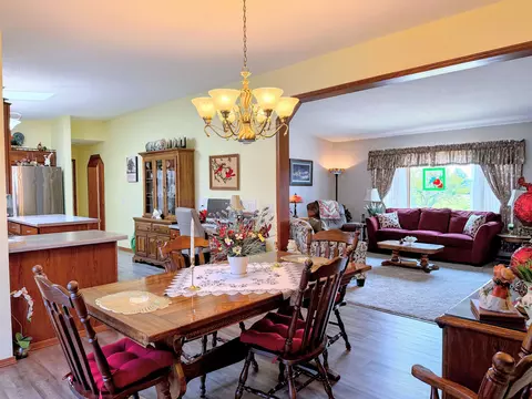 Dining - 367 Highpointe Loop, Mcgregor, IA 52157 photo 2 of 3