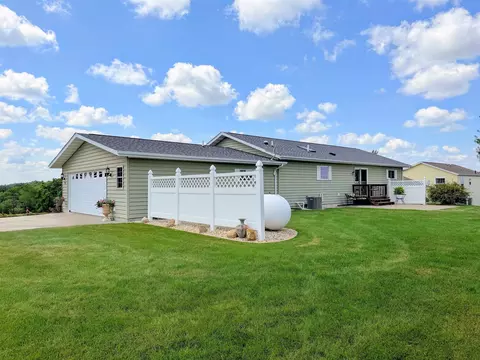 Exterior - 367 Highpointe Loop, Mcgregor, IA 52157 photo 2 of 8