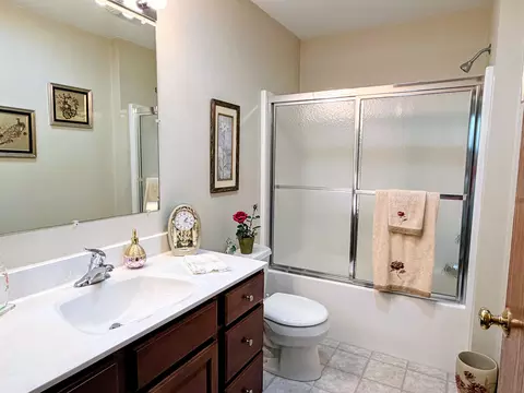 Bath - 367 Highpointe Loop, Mcgregor, IA 52157 photo 3 of 4