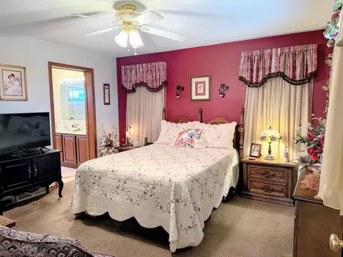 Bedroom - 367 Highpointe Loop, Mcgregor, IA 52157 photo 1 of 6