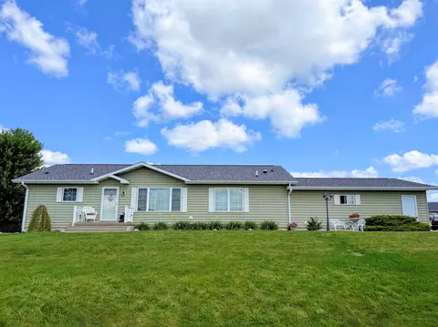 Exterior - 367 Highpointe Loop, Mcgregor, IA 52157 photo 5 of 8