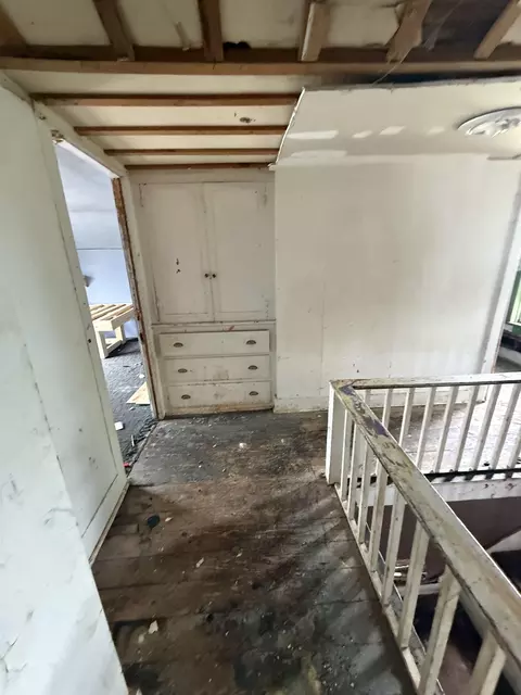 Entry Way - 116 Main St, Montello, WI 53949 photo 1 of 3