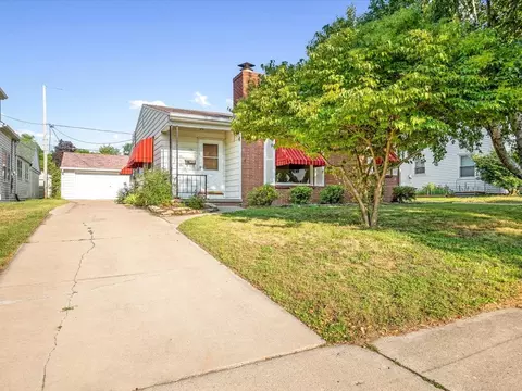 129 N 90th St, Milwaukee, WI 53226