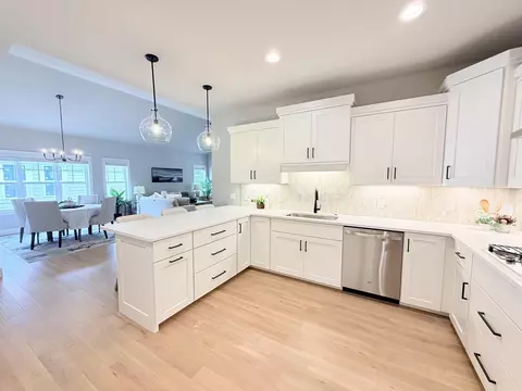 Kitchen - Unit 16 Timberlane Circle, Deforest, WI 53532 photo 2 of 3