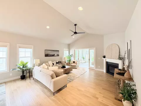 Living - Unit 16 Timberlane Circle, Deforest, WI 53532 photo 2 of 7