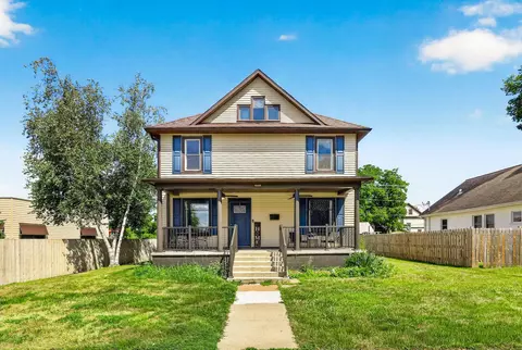 908 Monroe St, Sauk City, WI 53583