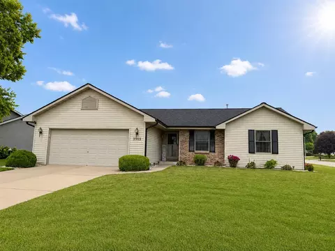 3903 Sandhill Dr, Janesville, WI 53546