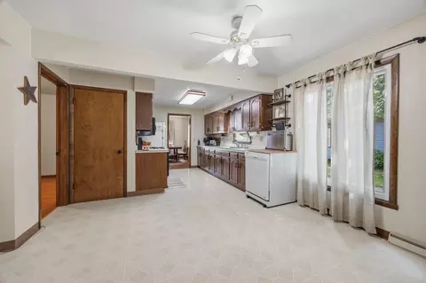 Entry Way - 1726 Arbor Dr, Beloit, WI 53511 photo 1 of 5