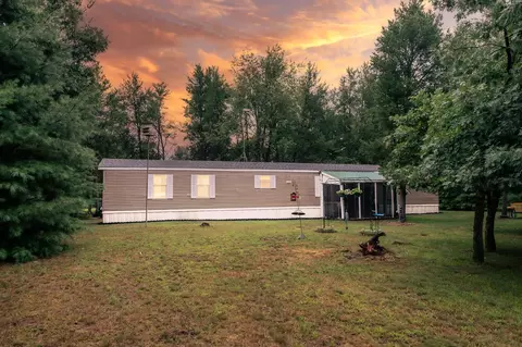 2141 Wisconsin St, Friendship, WI 53934