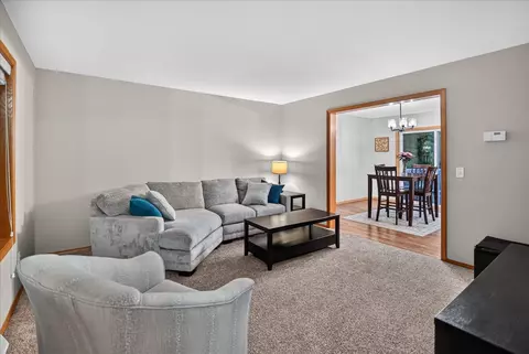 1210 Twinleaf Ln, Madison, WI 53719