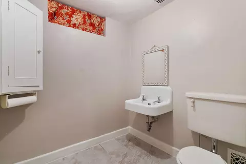 Bath - 804 Milwaukee Rd, Beloit, WI 53511 photo 5 of 5