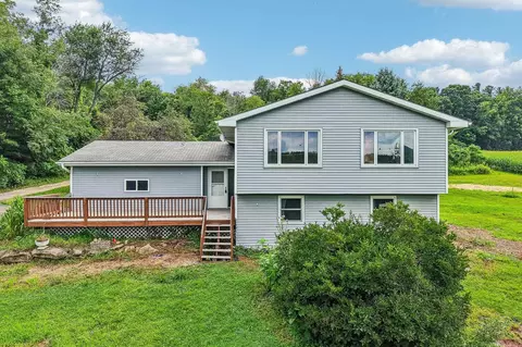 e9450c County Road West, North Freedom, WI 53951