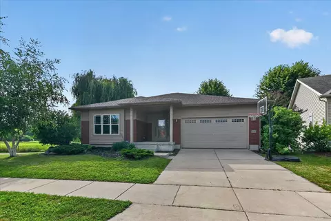 8927 Sunstone Ln, Middleton, WI 53562
