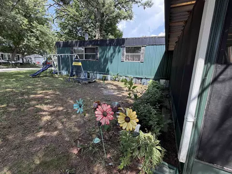 122 Falling Creek Cir, Janesville, WI 53548