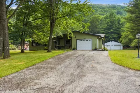 1877 Highway 13, Friendship, WI 53934