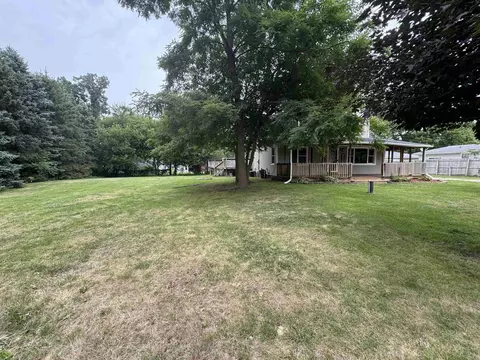 Exterior - 441 E Acorn Dr, Beloit, WI 53511 photo 6 of 6