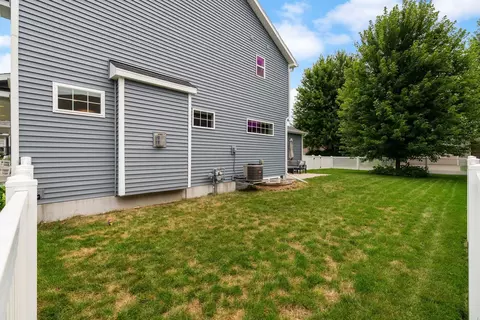 Exterior - 545 Pluto St, Madison, WI 53718 photo 4 of 6