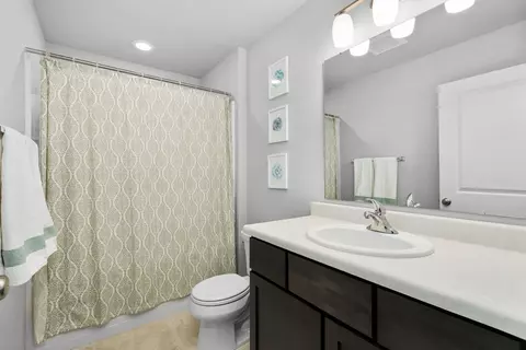 Bath - 545 Pluto St, Madison, WI 53718 photo 3 of 4