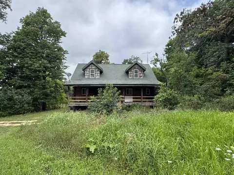 e7762 Maple Hill Road, Rock Springs, WI 53961