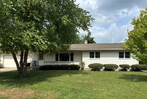 917 Parkview Dr, Sun Prairie, WI 53590