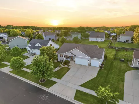 4528 Scenic View Rd, Windsor, WI 53598