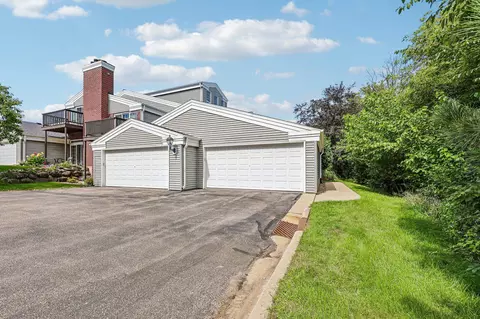 5449 Patriot Dr, Madison, WI 53718