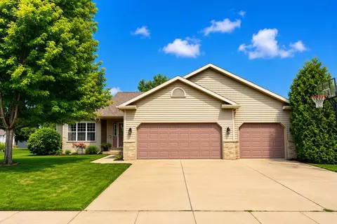 808 Hanksfield Pl, Prairie Du Sac, WI 53578