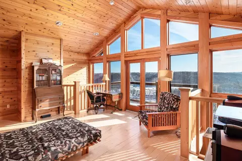 29001 Skyview Ln, Wauzeka, WI 53826