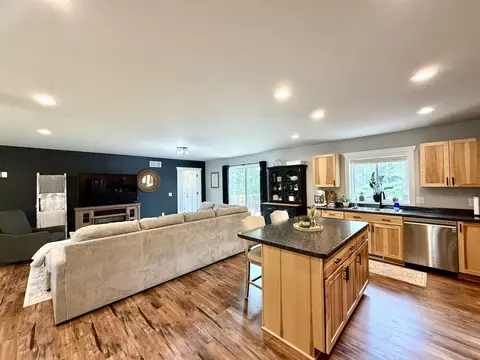 Kitchen - e10643 Lee Lane, Baraboo, WI 53913 photo 4 of 4
