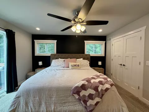 Bedroom - e10643 Lee Lane, Baraboo, WI 53913 photo 3 of 7