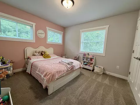 Bedroom - e10643 Lee Lane, Baraboo, WI 53913 photo 4 of 7