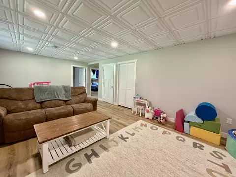 Living - e10643 Lee Lane, Baraboo, WI 53913 photo 4 of 4