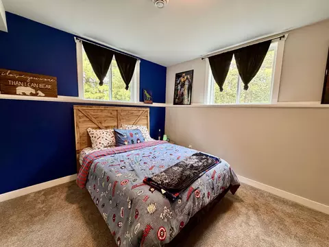 Bedroom - e10643 Lee Lane, Baraboo, WI 53913 photo 6 of 7