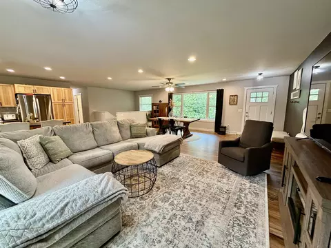 Living - e10643 Lee Lane, Baraboo, WI 53913 photo 1 of 4