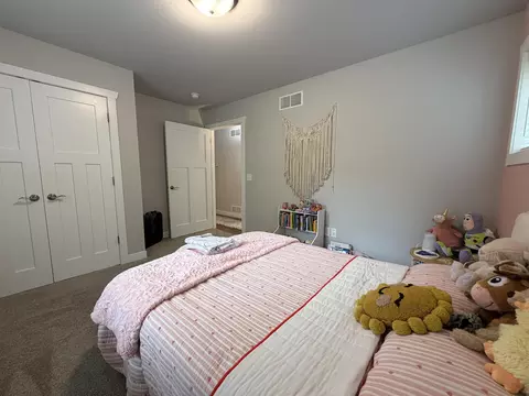 Bedroom - e10643 Lee Lane, Baraboo, WI 53913 photo 5 of 7