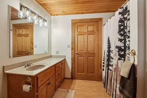 Bath - 3206 1st Dr, Jackson, WI 53952 photo 1 of 8