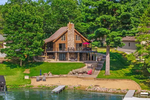 1071 S Archers Way, Nekoosa, WI 54457