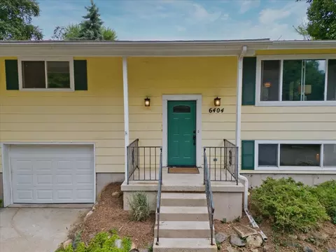 6404 Maywood Ave, Middleton, WI 53562