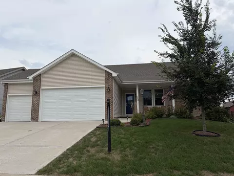 702 Merlot Ln, Cambridge, WI 53523