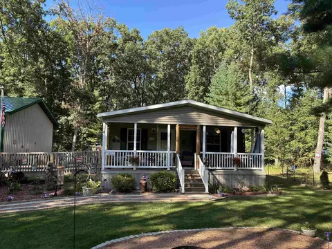 1362 S Cypress Ln, Friendship, WI 53934