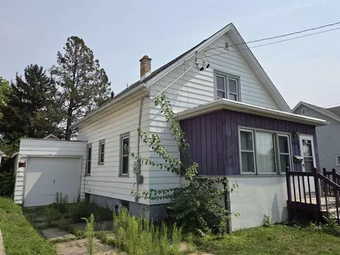 311 S Monroe St, Watertown, WI 53094